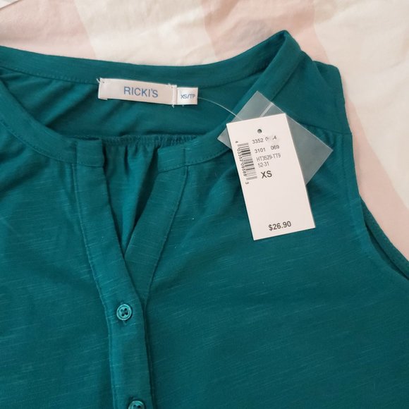 Ricki's Sleeveless Henley T-shirts (2 for 1) - Picture 2 of 5
